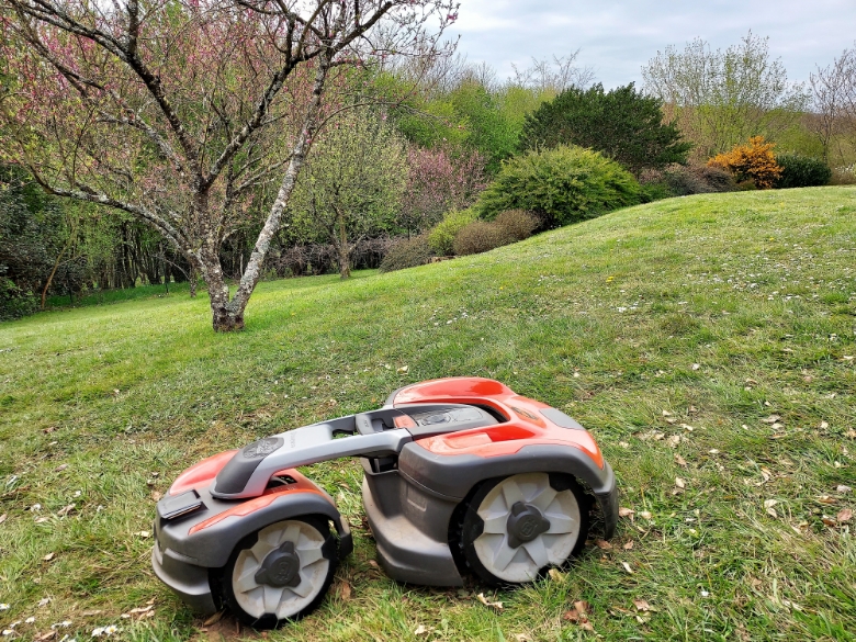 Robot tondeuse Leroy Paysages