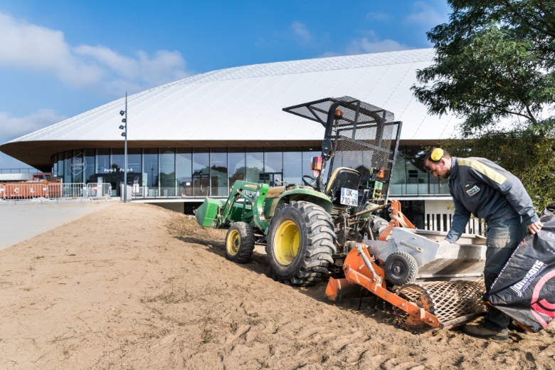 Tracteur tractopelle Leroy Paysages