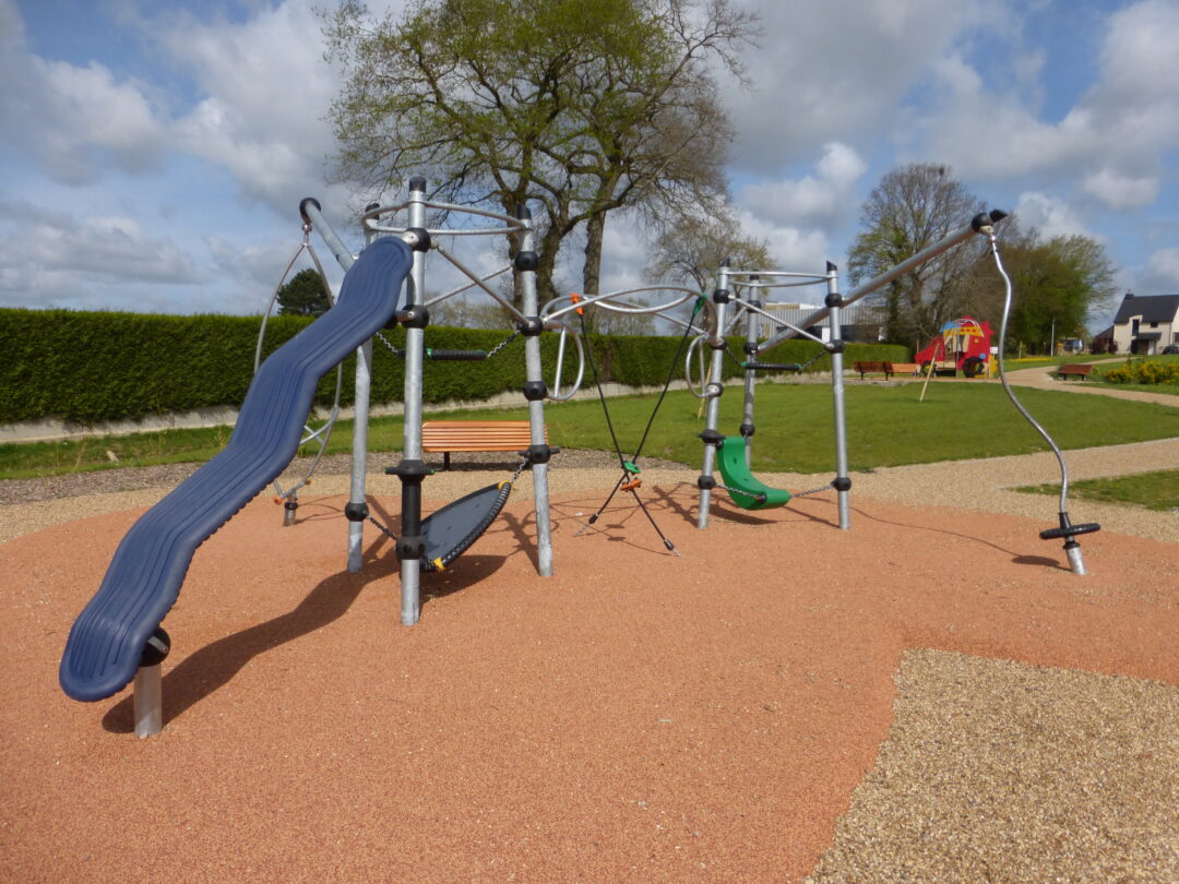 Aire de jeux dans un parc